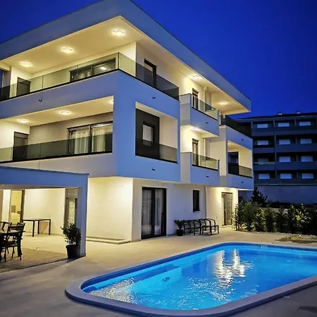 La Apartament *